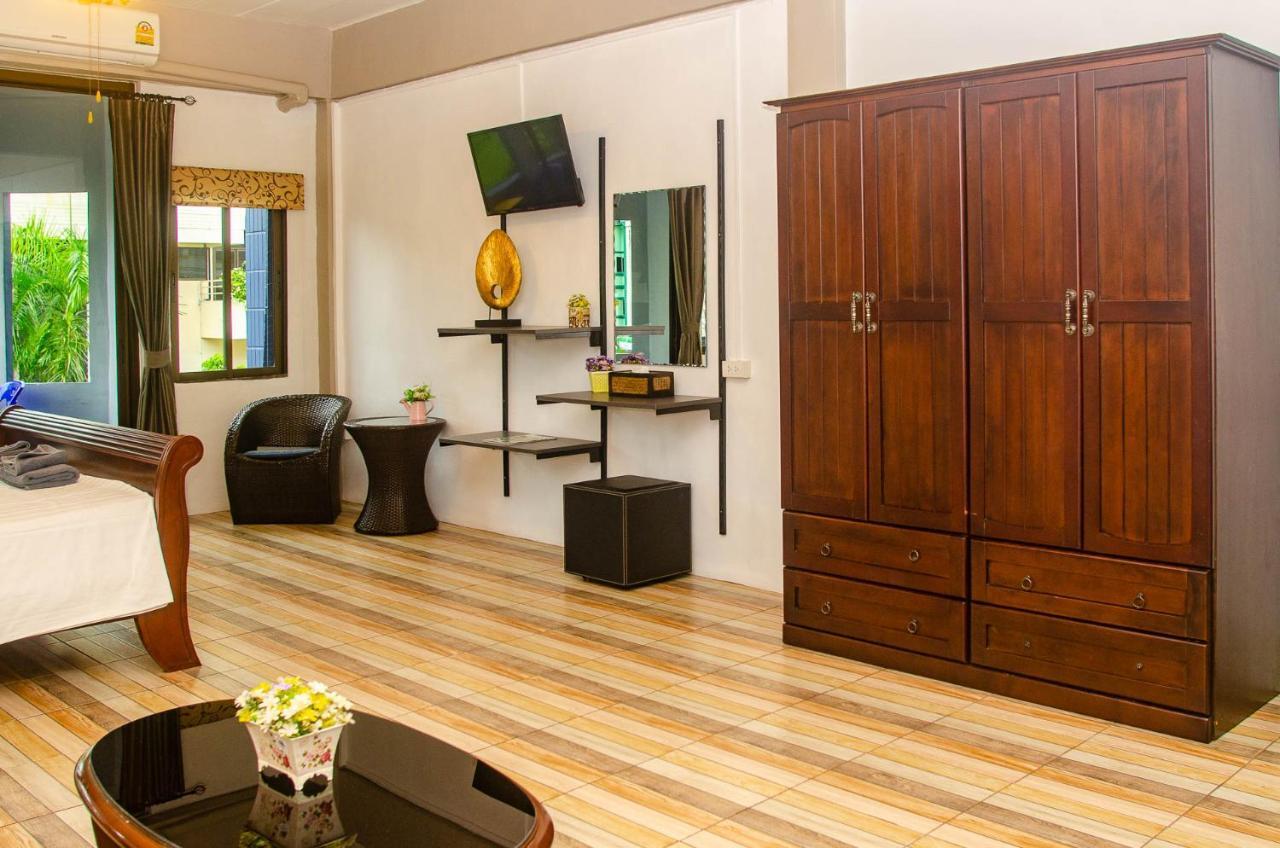Allstar Guesthouse Karon Bagian luar foto